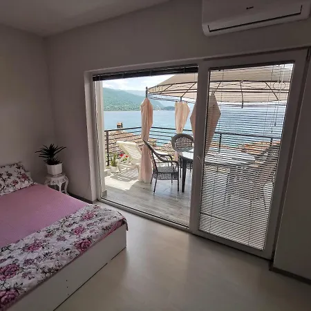 Apartament Ain Naum