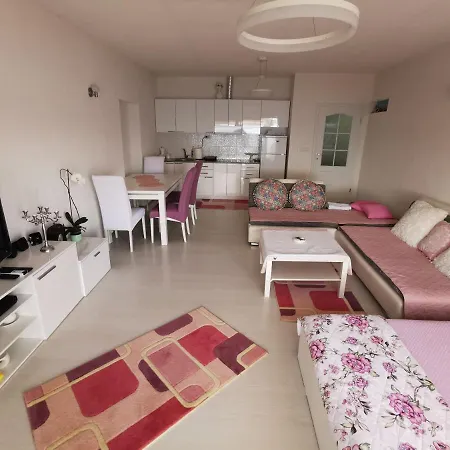 Apartament Ain Naum